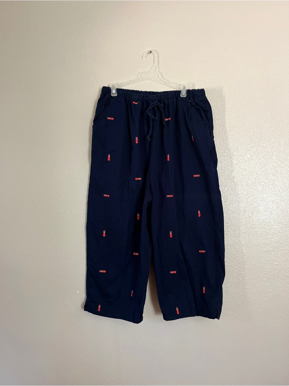 Quacker Factory Navy 100% cottonCargo Shorts with Red Embroidered Accents